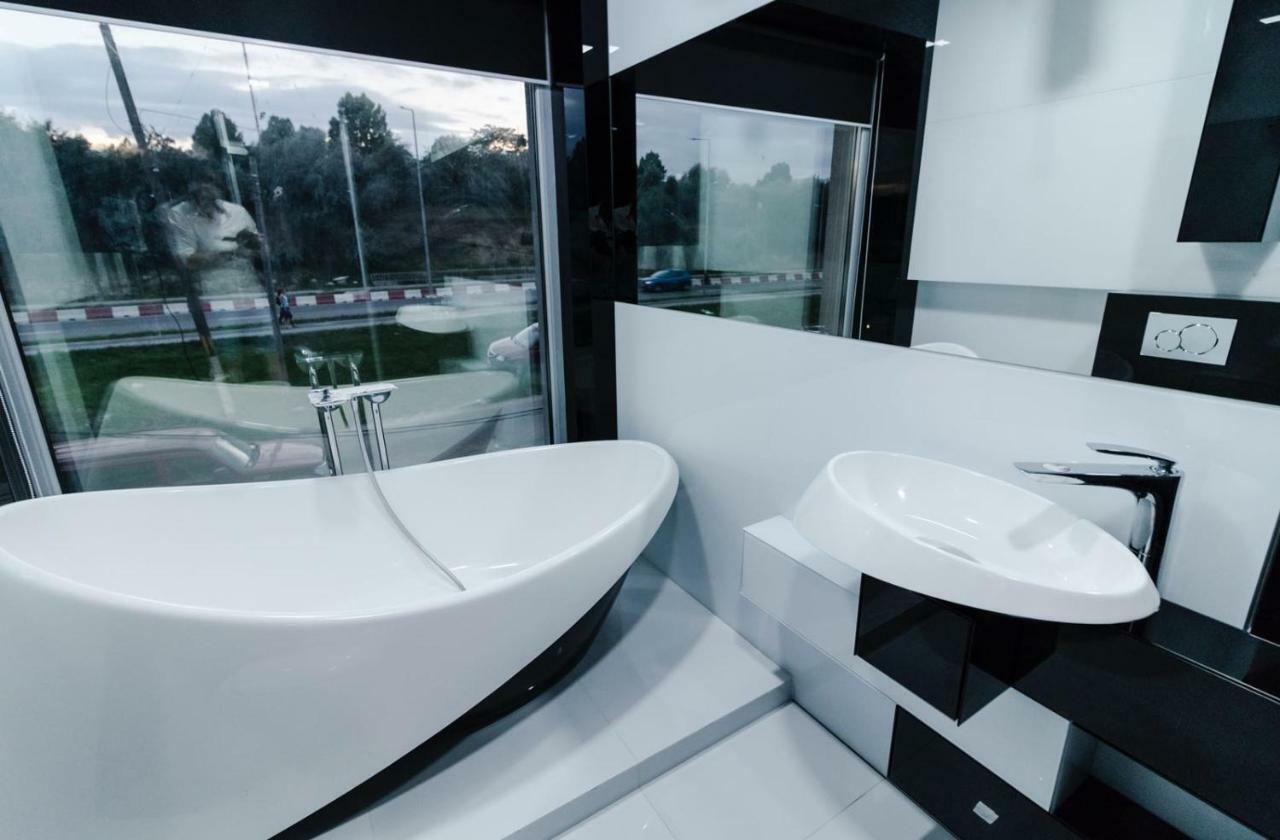 Ezra Luxury Apartments ナボダリ エクステリア 写真
