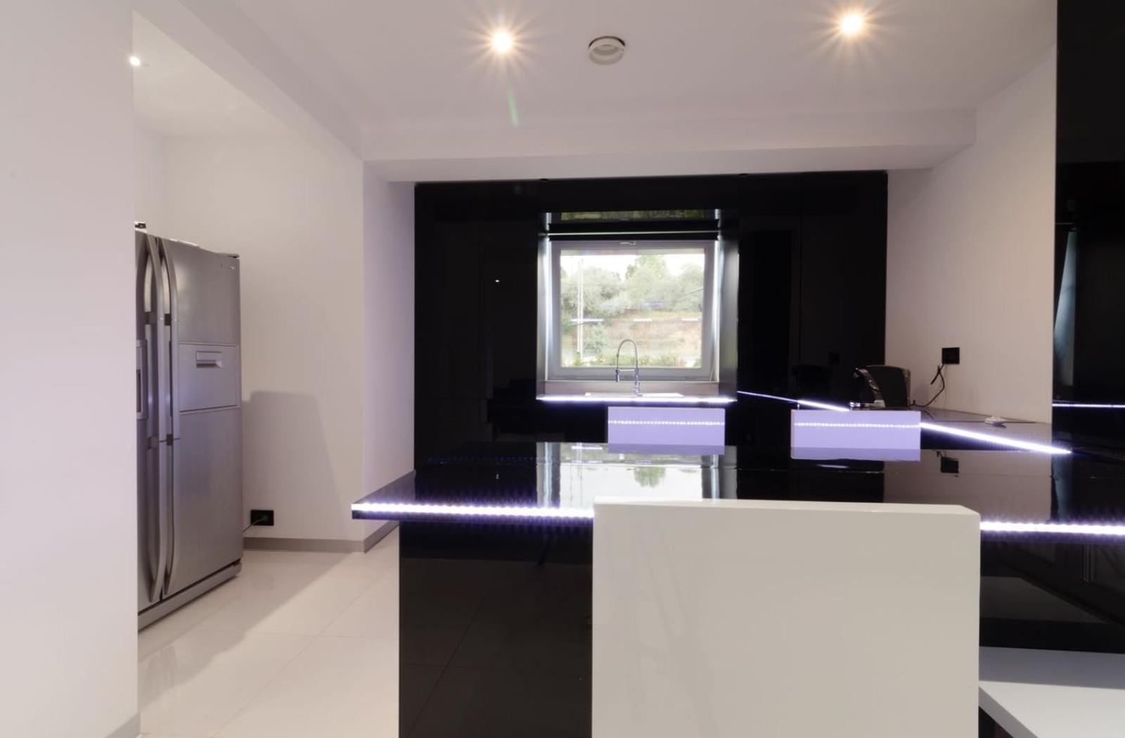Ezra Luxury Apartments ナボダリ エクステリア 写真